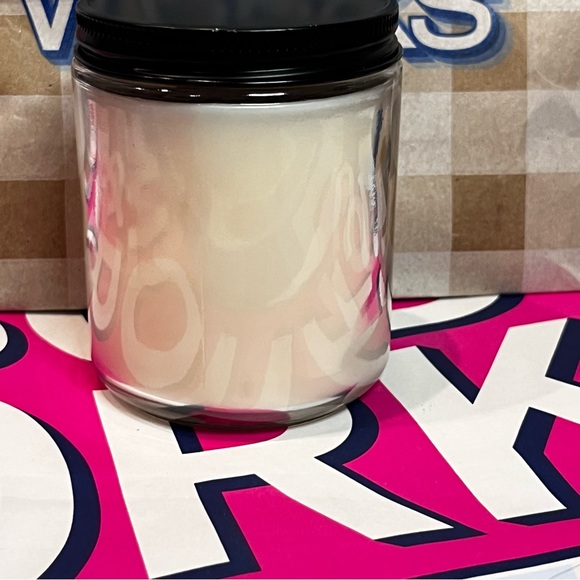 Fresh Cut Lilacs bath & body works single wick candle (bundle for a discount) - Picture 5 of 6